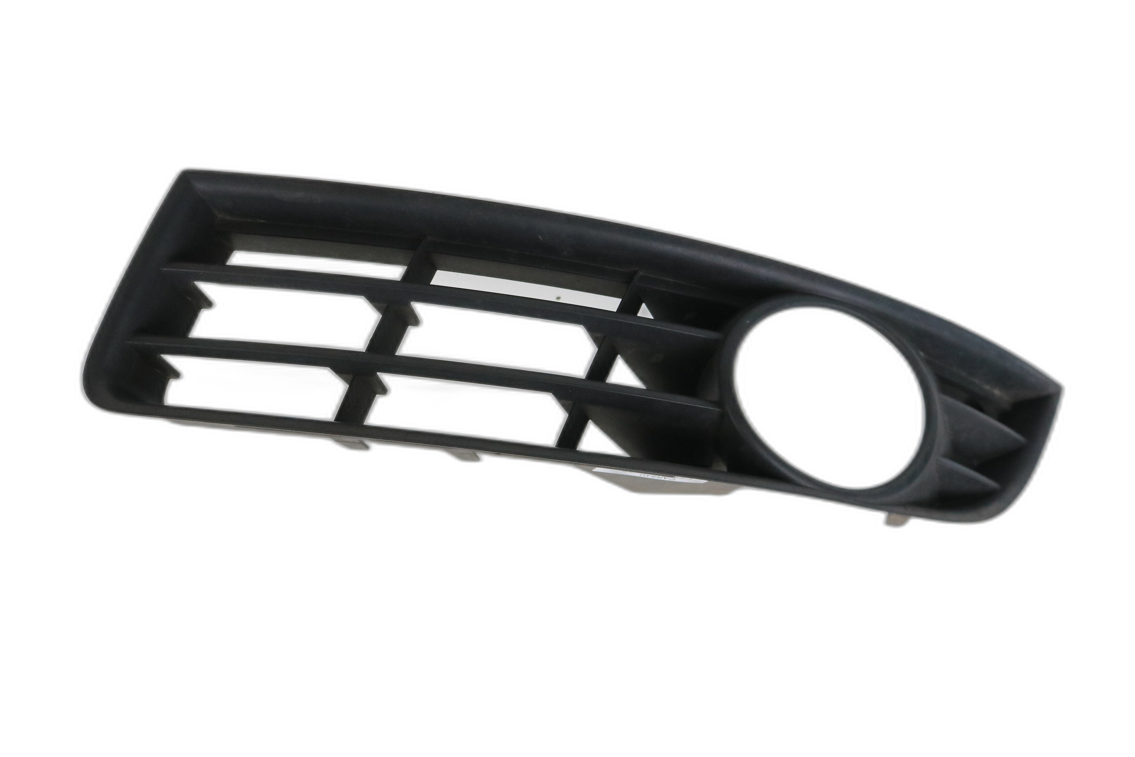 Лява решетка в предна броня