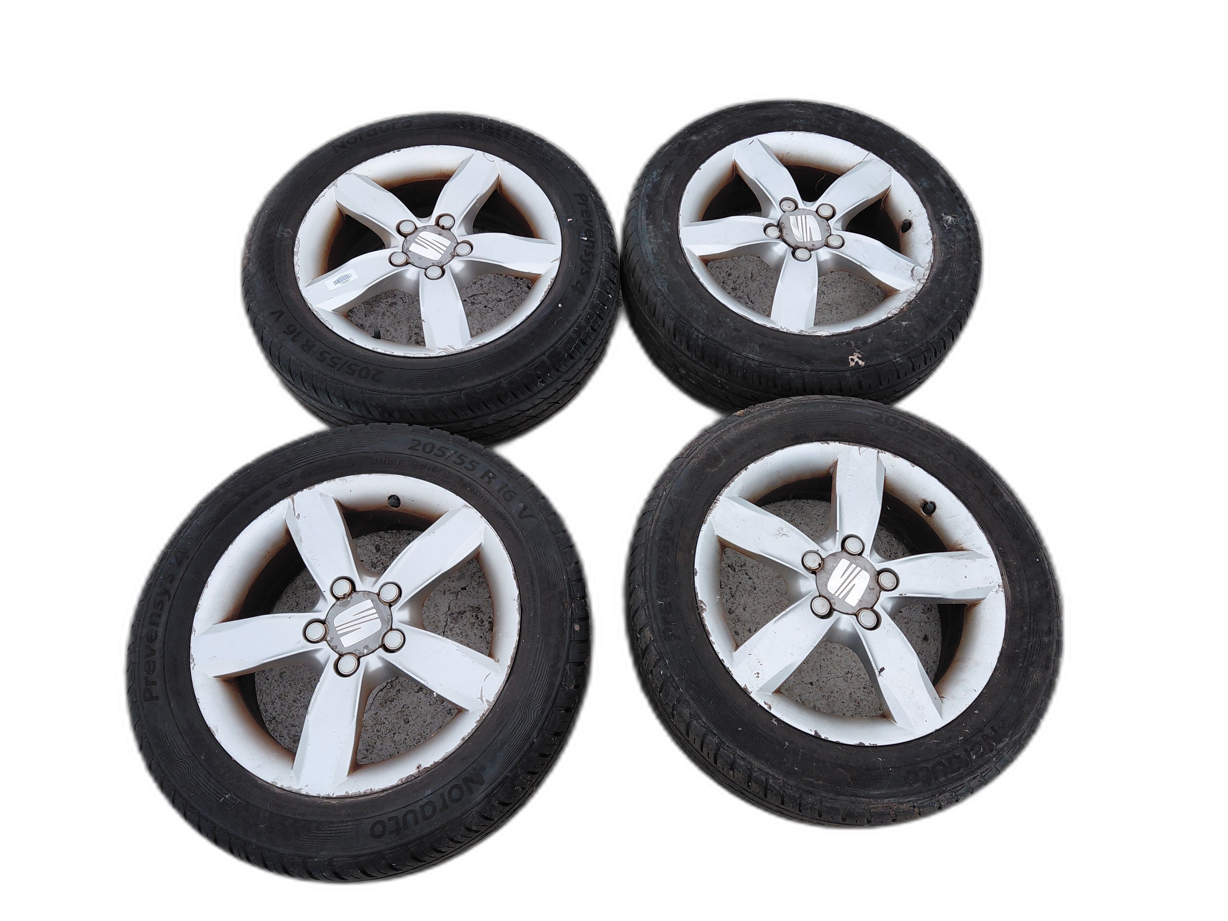 алуминиеви джанти с гуми