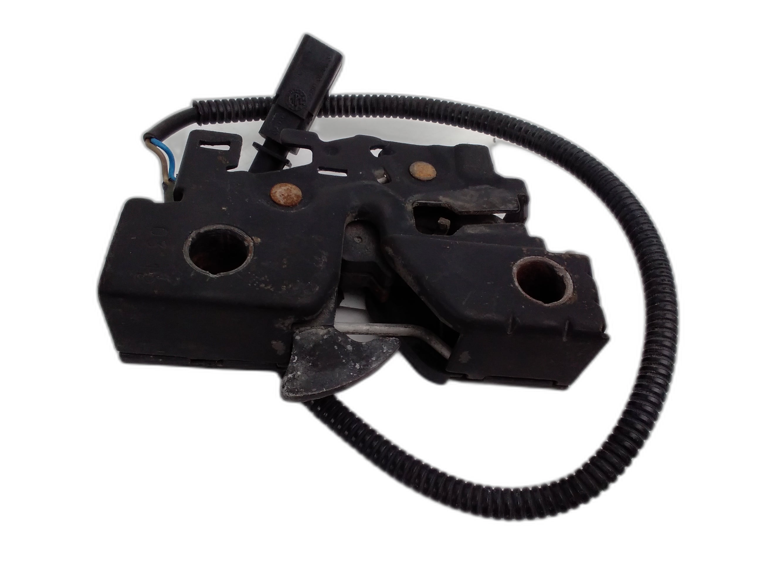 брава преден капак