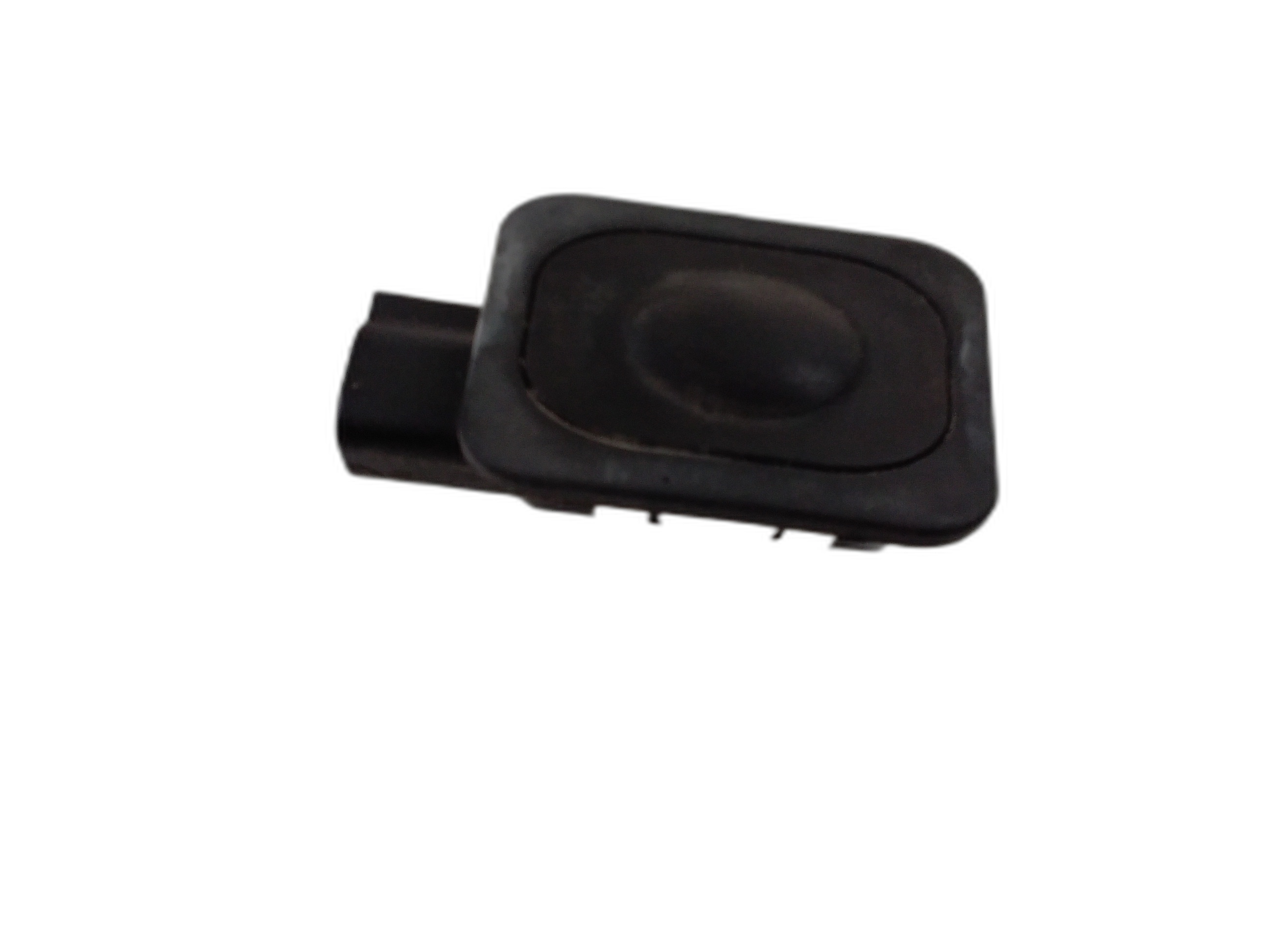 бутон отваряне заден капак