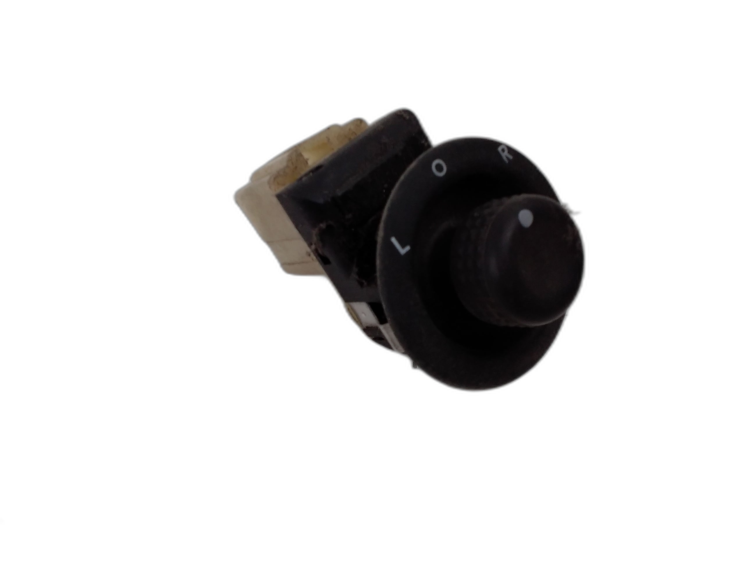 бутон регулиране огледала