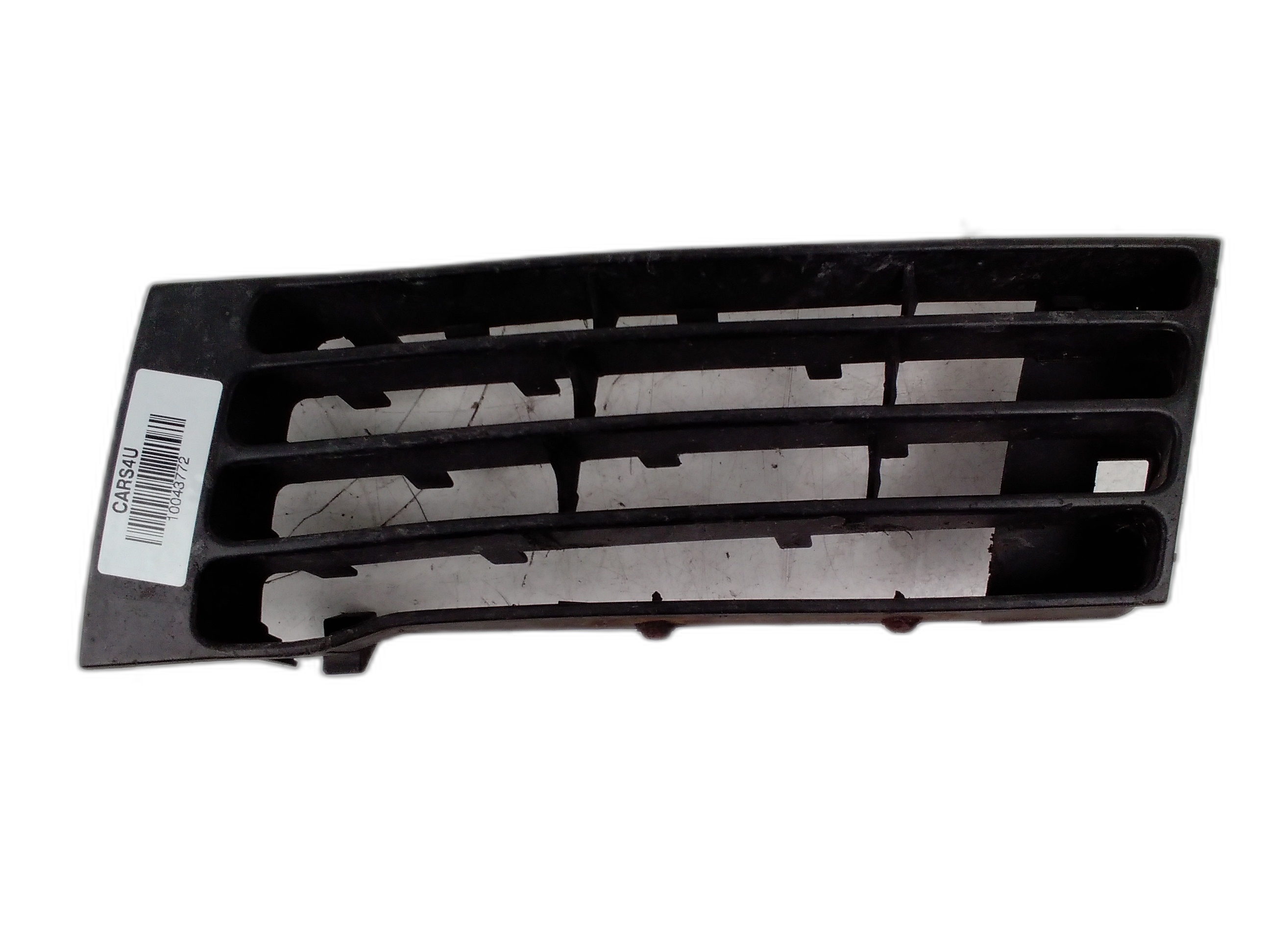 Лява решетка в предна броня