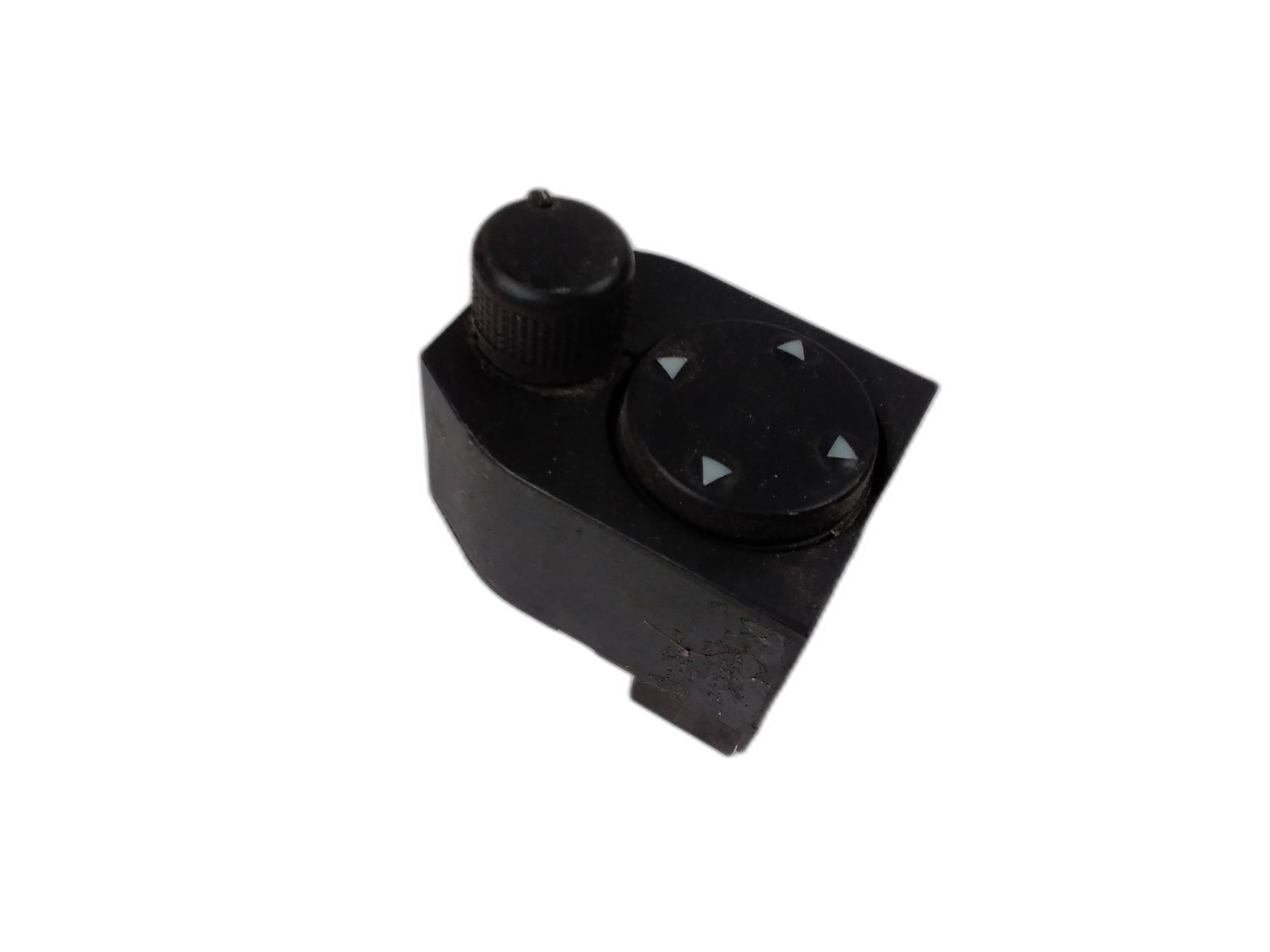 бутон регулиране огледала